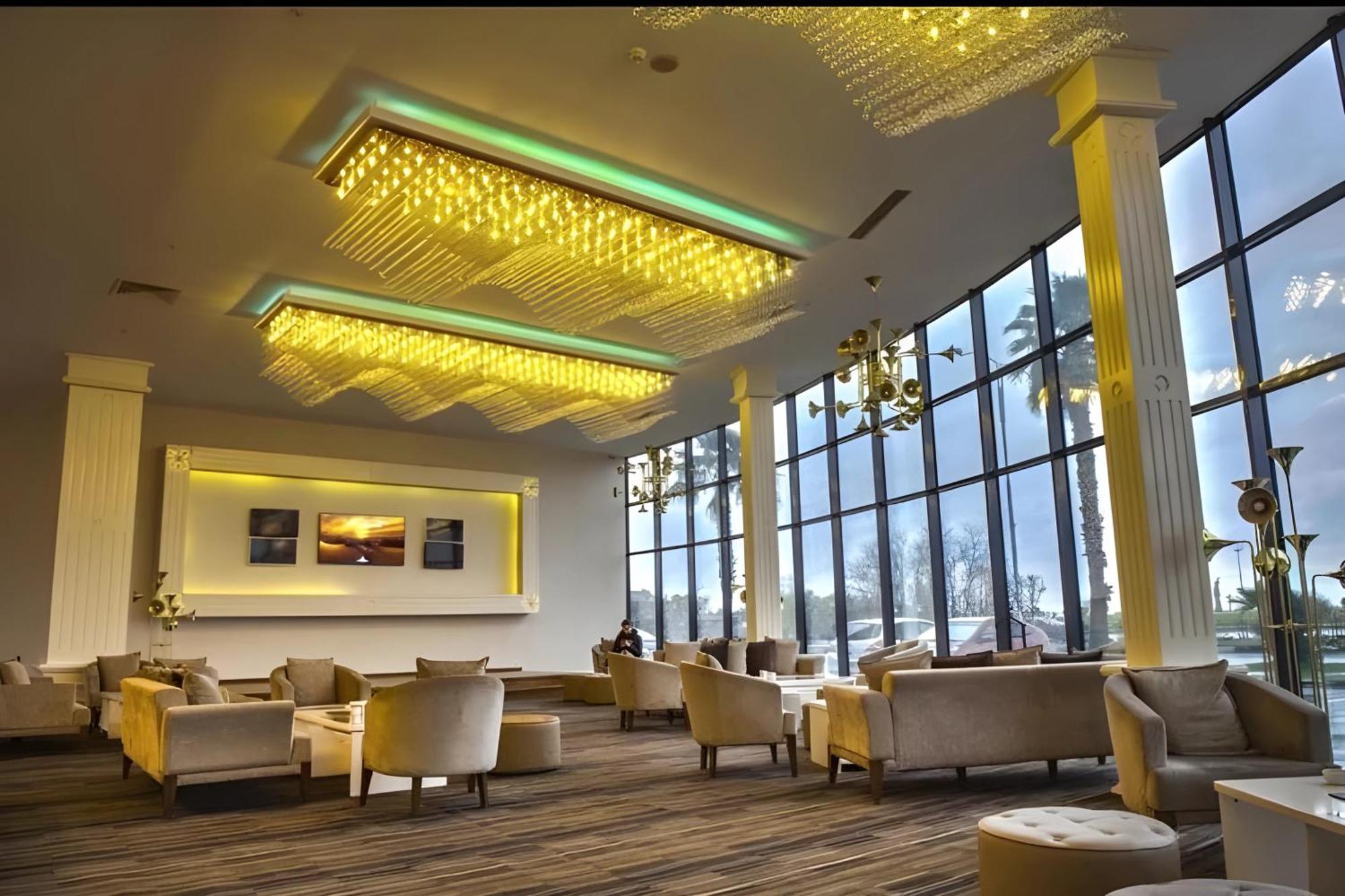 Orbi City Hotel Batumi Ngoại thất bức ảnh